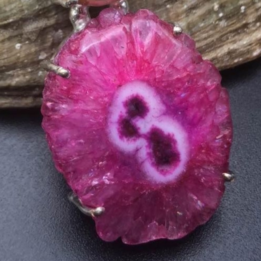 Natural Pink Solar Quartz and Pearl 925 hand crafted pendant 2 inches - Picture 4 of 4